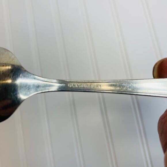Glastonbury Oneida Silver Plate Tea Spoon Teaspoon - Picture 3 of 5